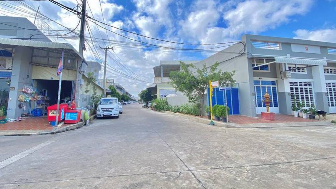 ជ្រើសរើសគេហដ្ឋានក្នុងក្តីស្រមៃ បុរី លីម ឈាងហាក់ សាខាវាលស្បូវ